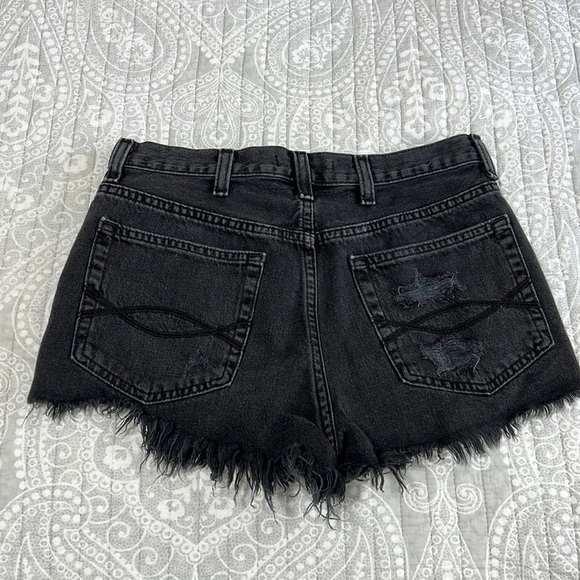 Abercrombie & Fitch Black Distressed Shorts - Picture 3 of 5